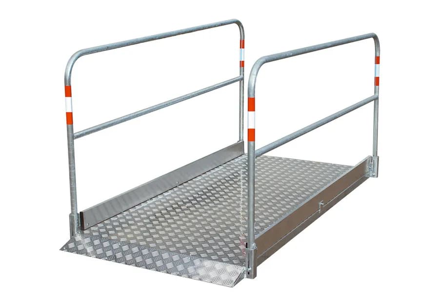 Přejezdové a přechodové lávky